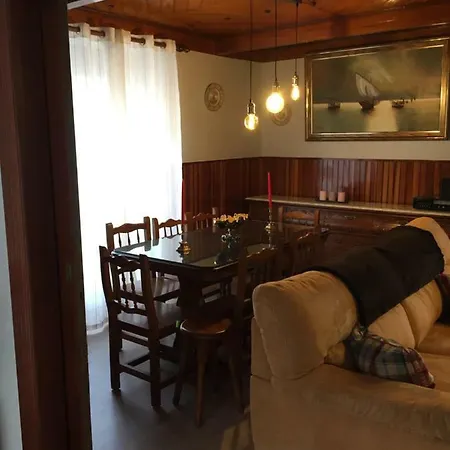 Casa Os Loureiros * Muros