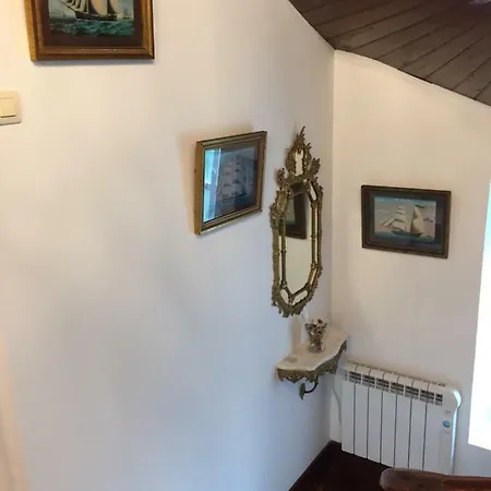 Casa Os Loureiros Сasa de vacaciones Muros