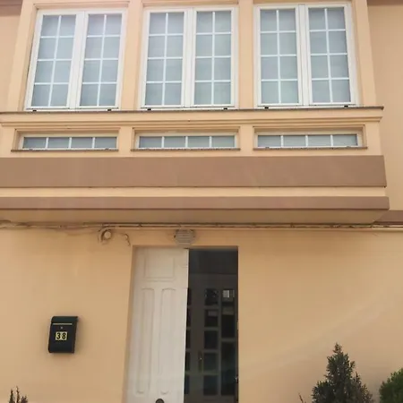 Casa Os Loureiros * Muros