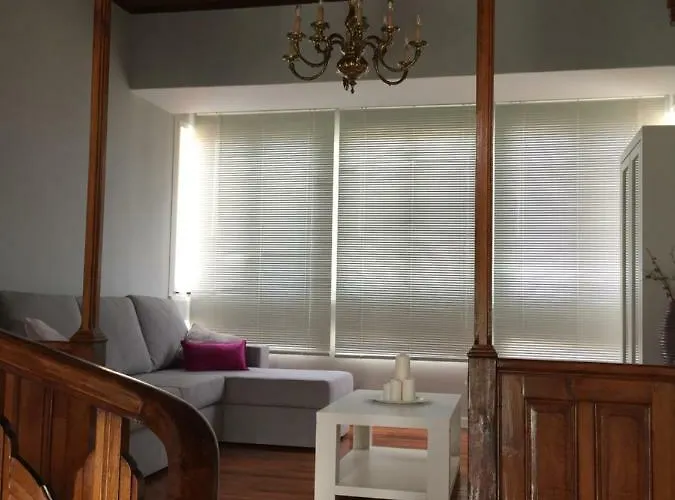 Casa Os Loureiros Holiday home *