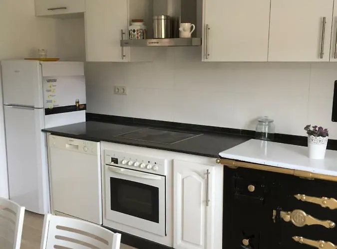 Holiday home Casa Os Loureiros