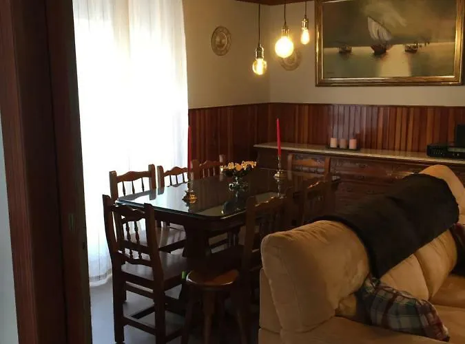 Casa Os Loureiros * Muros